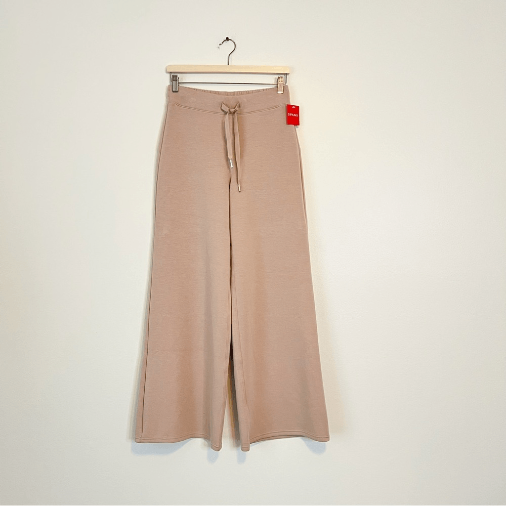 SPANX AirEssentials Wide Leg Pants in Ashwood NEW Size Medium