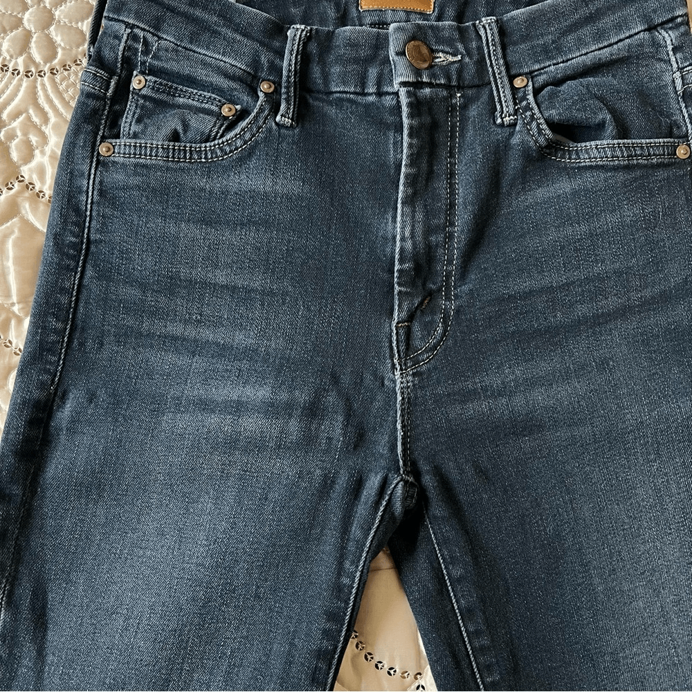 MOTHER High Waisted Looker Jeans Coffee Tea or Me Size 24