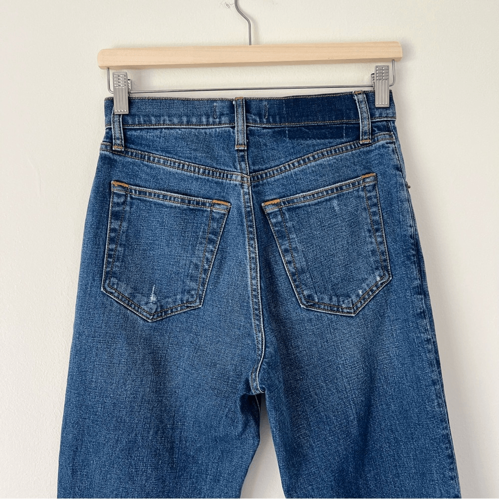 Abercrombie & Fitch Ultra High Rise The Ankle Straight Jeans 26 / 2L Medium Wash