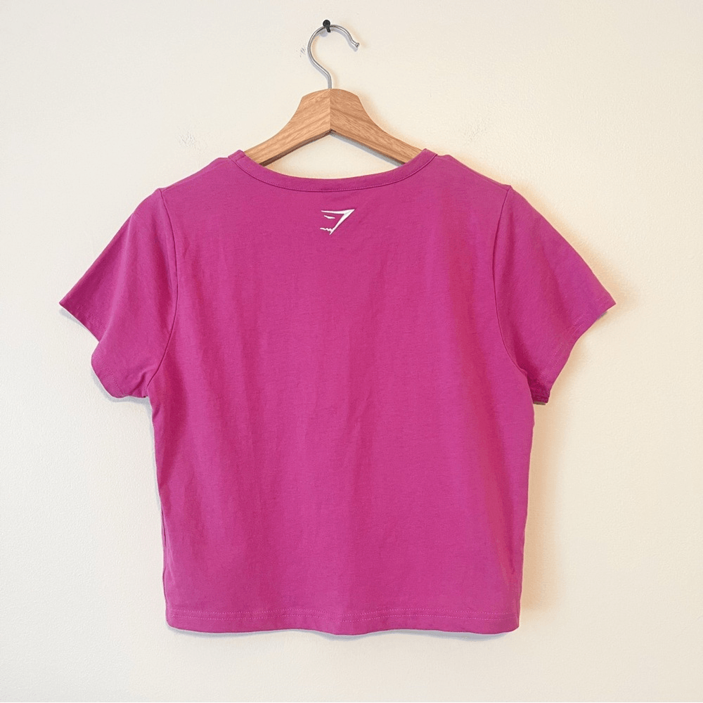 Gymshark Short Sleeve Crop Tee in Pink Medium