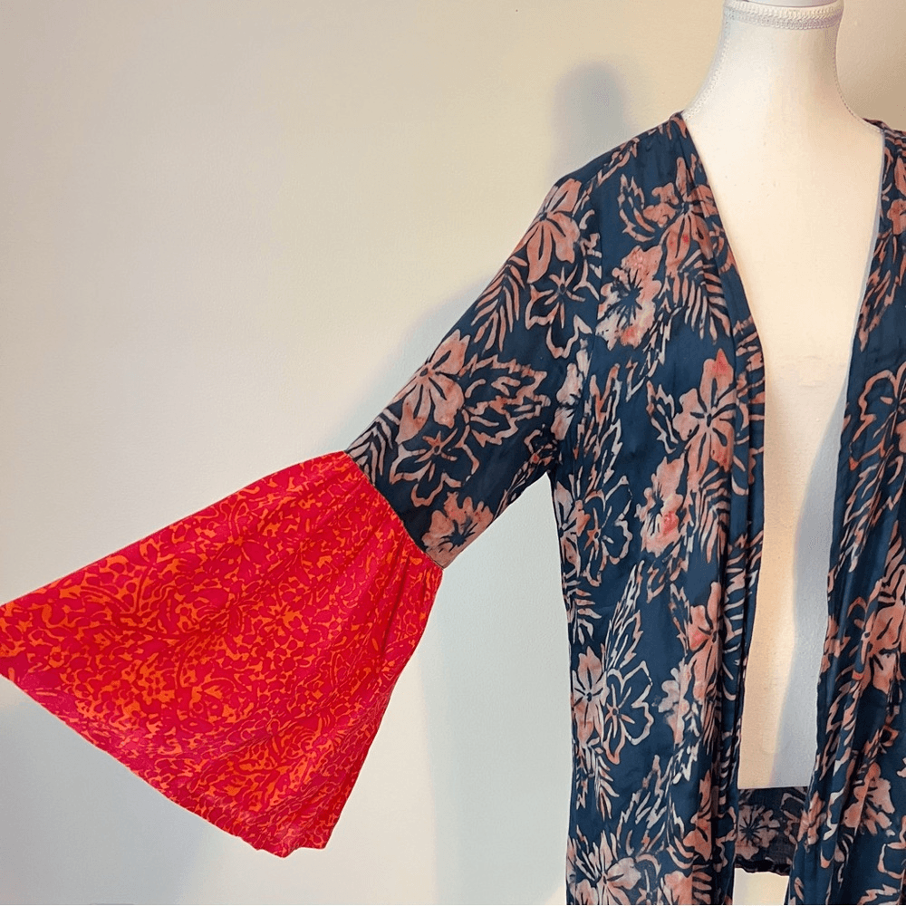 Soft Surroundings Tropical Floral Kimono Top Size Medium