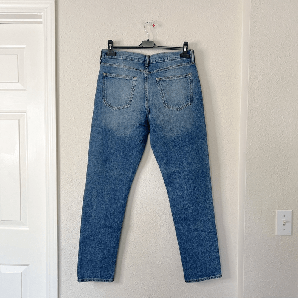 Old Navy Men's Medium Wash Slim Built-In Flex Rip-and-Repair Jeans NEW 33x32