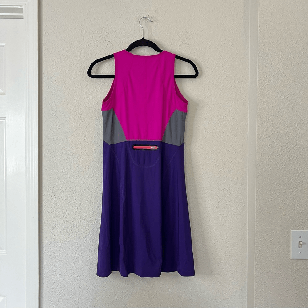 Title Nine Diamelete Colorblock Athletic Dress Size Small Outdoor Athleisure