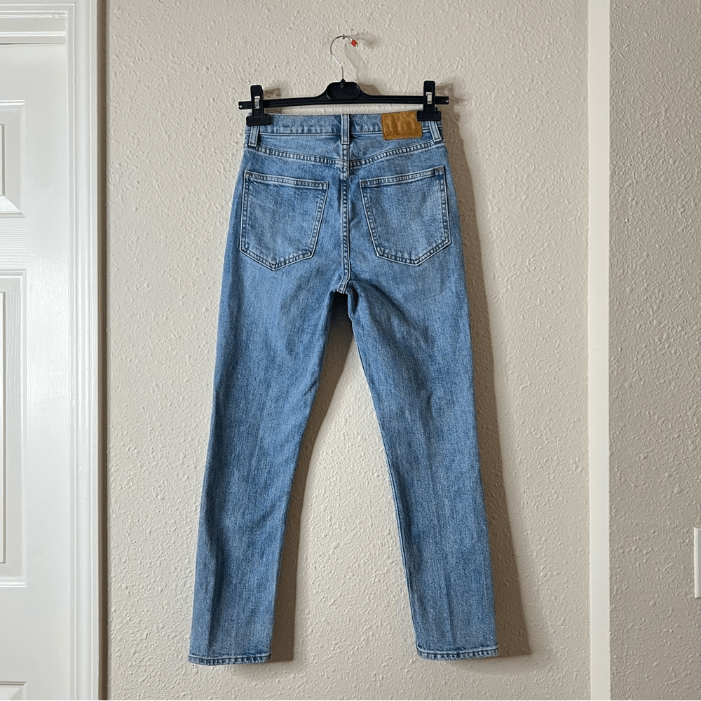 Aritzia Denim Forum The Yoko High Rise Slim Jeans Size 26L