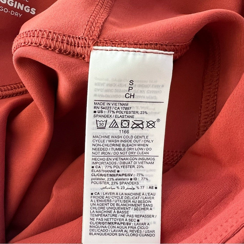 Old Navy Powersoft High Waisted Side Pocket Crop Leggings NEW Size Small