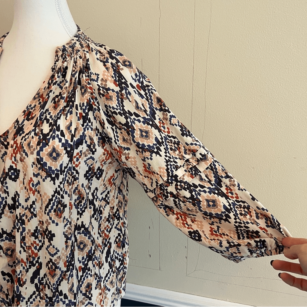 Evereve Layla Ikat Print Blouse Top Size XS