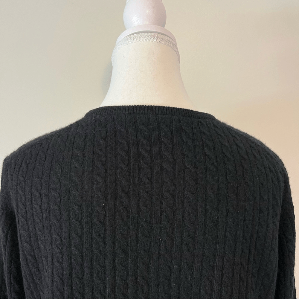 Pendleton 100% Cashmere Cable Knit V-Neck Sweater in Black Size Medium