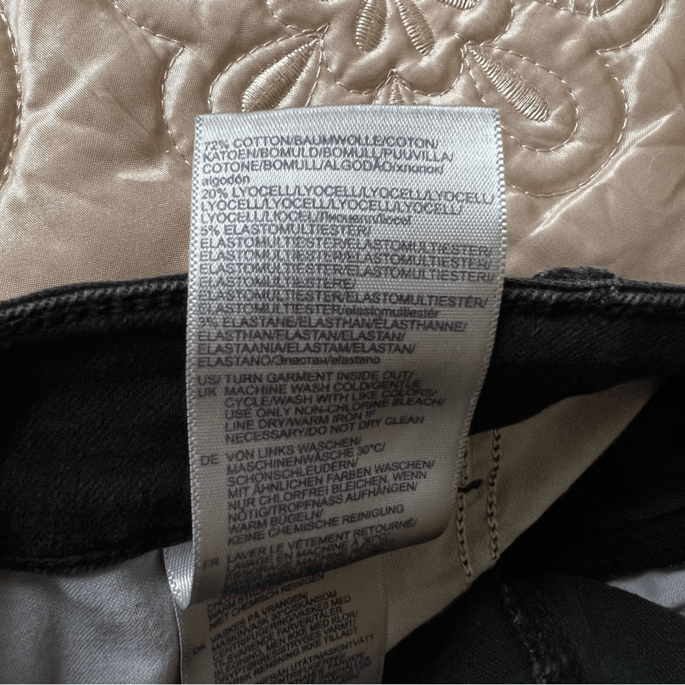 NYDJ Lift Tuck Tech Slim Straight Jeans in Black Size 14