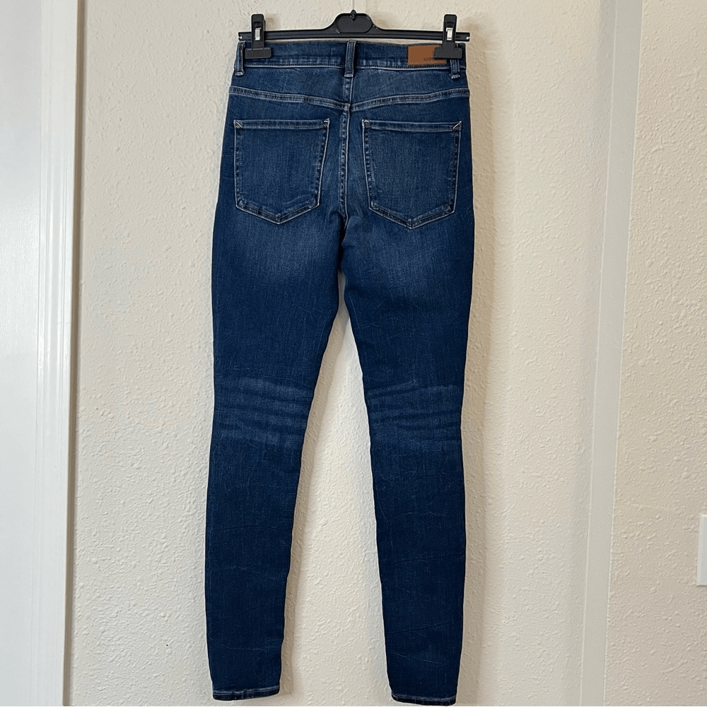 Express Denim Perfect High Rise Legging Jeans NEW Size 4