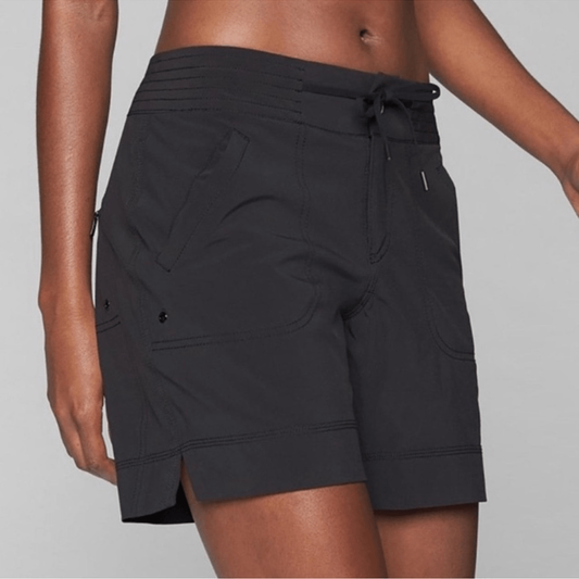 Athleta Rincon Black Athletic Bermuda Shorts NEW Size 6