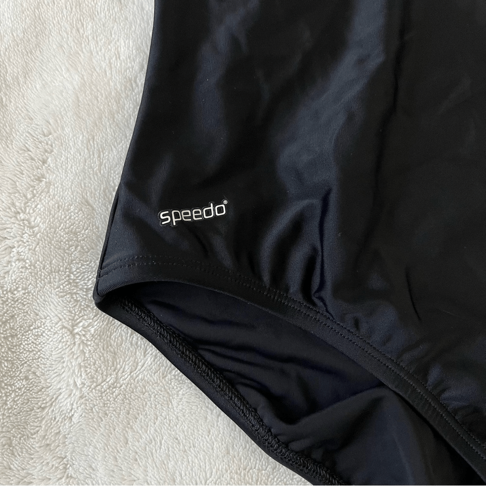 Speedo Onepiece Swimsuit Black NEW Size 14