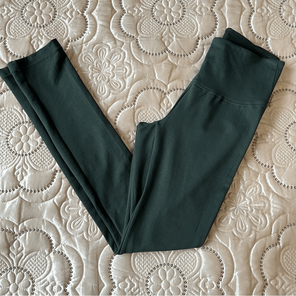 White House Black Market Instantly Slimming Ponte Knit Legging in Green Size XS