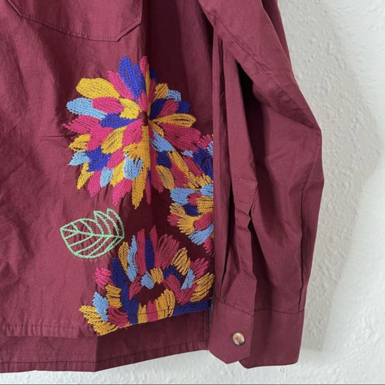 Anthropologie Maeve Embroidered Button Down Shirt NEW Size 8