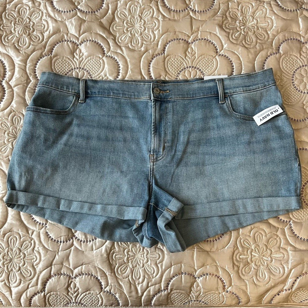 Old Navy Mid-Rise Wow Jean Shorts for Women 3" inseam NEW Plus Size 22