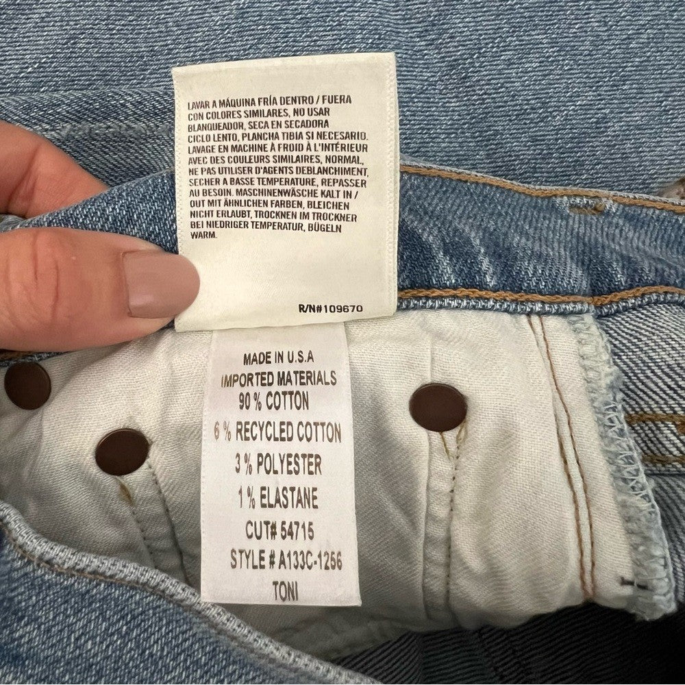 5632f163-0c9a-41c3-88b6-2f6953a30981