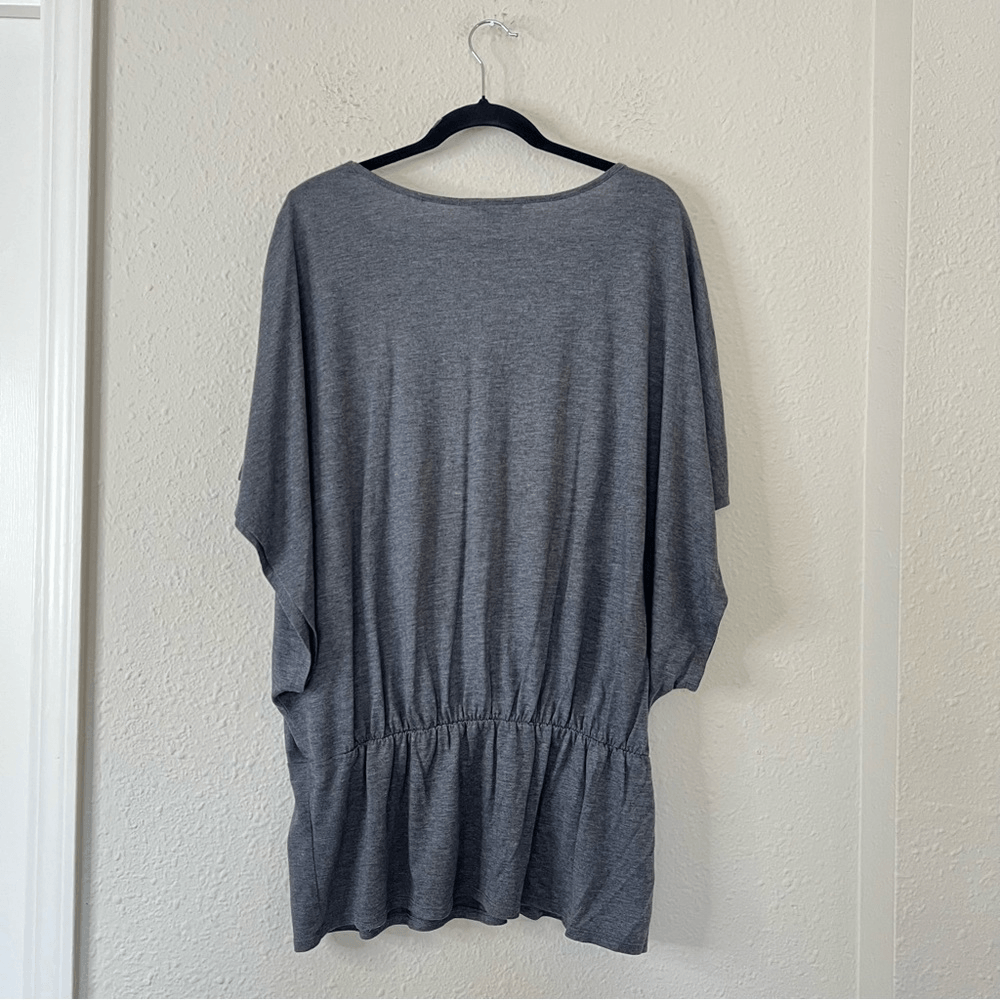 Banana Republic V-neck Short Sleeve Gray Top Size XL