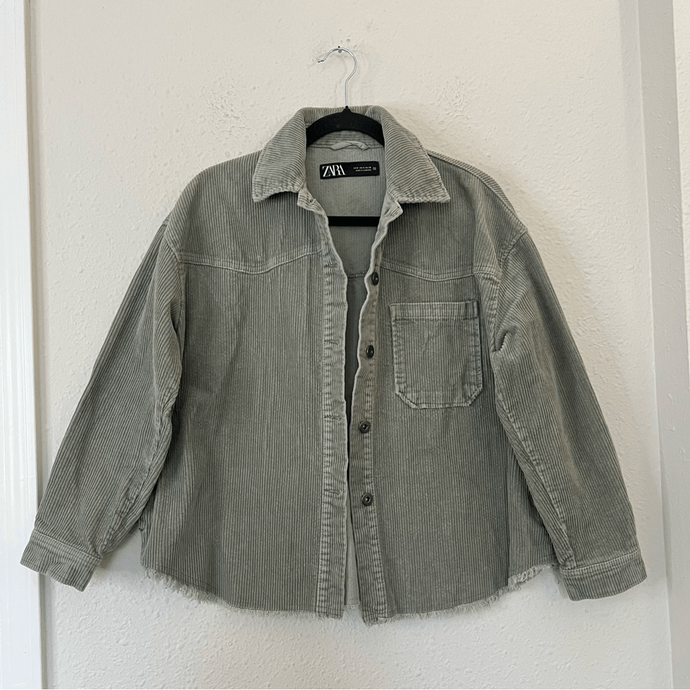Zara Corduroy Shacket Jacket in Green Size Small