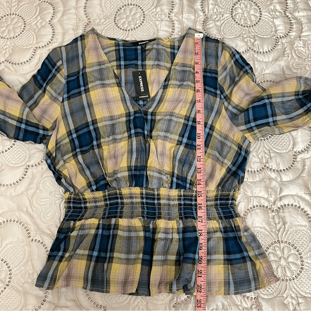 Express Plaid Surplice Peplum Top Blouse NEW Size Medium
