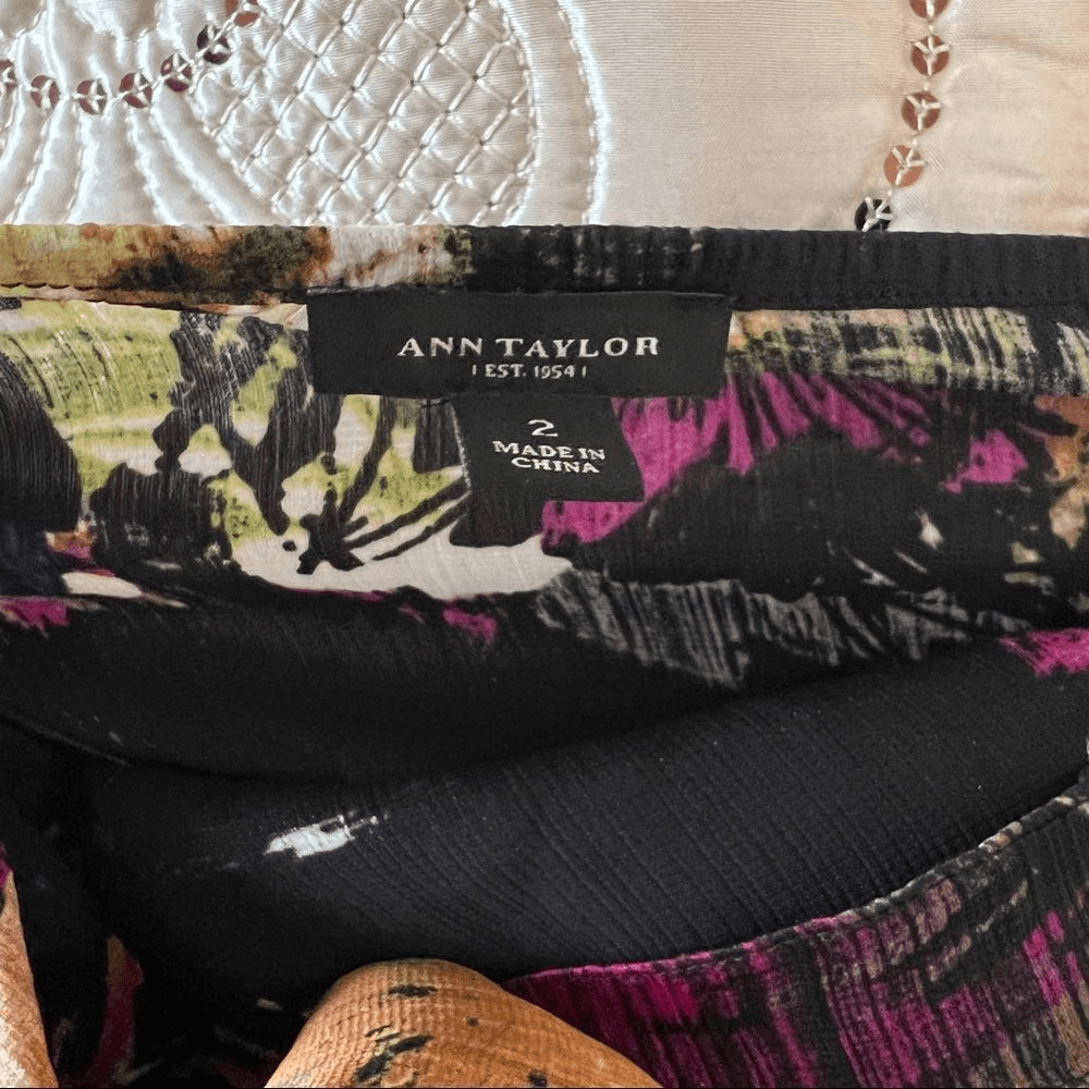 Ann Taylor Black Multi Color Halter Top Size 2