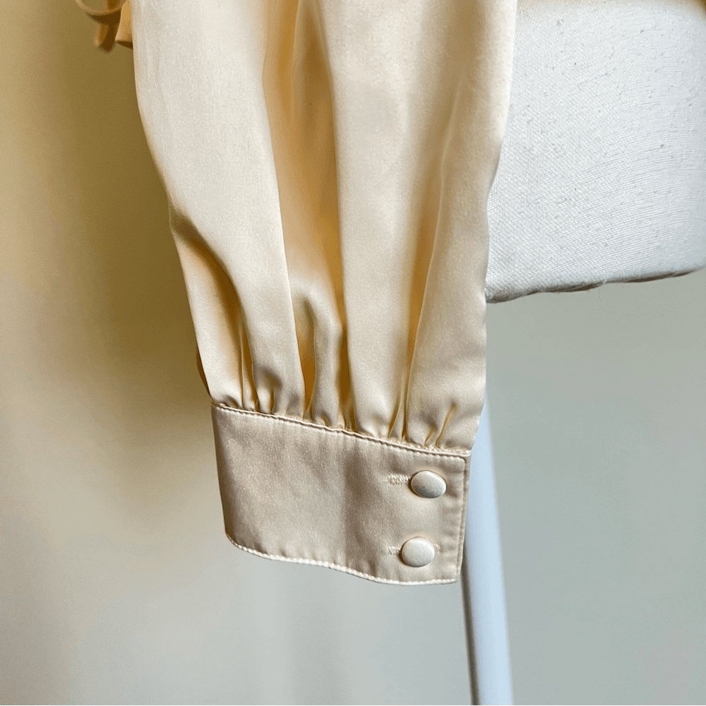 REVOLVE Majorelle Waldorf Top in Ivory Size Small