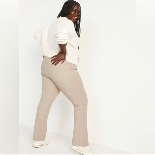 Old Navy High-Rise Pixie Flare Pants  NEW Plus Size 24