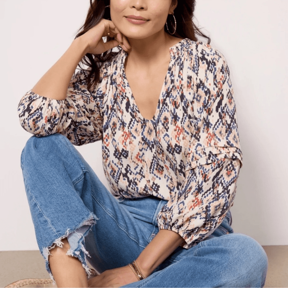 Evereve Layla Ikat Print Blouse Top Size XS