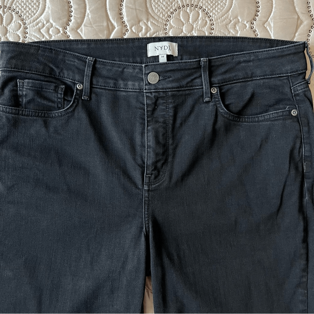 NYDJ Lift Tuck Tech Slim Straight Jeans in Black Size 14