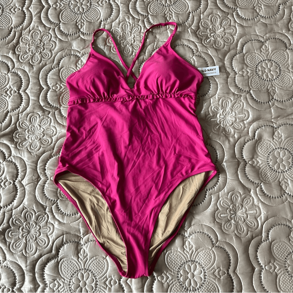 OldNavy V Neck Ruffle Trim Cutout One Piece Swimsuit in Pink NEW Size XXL