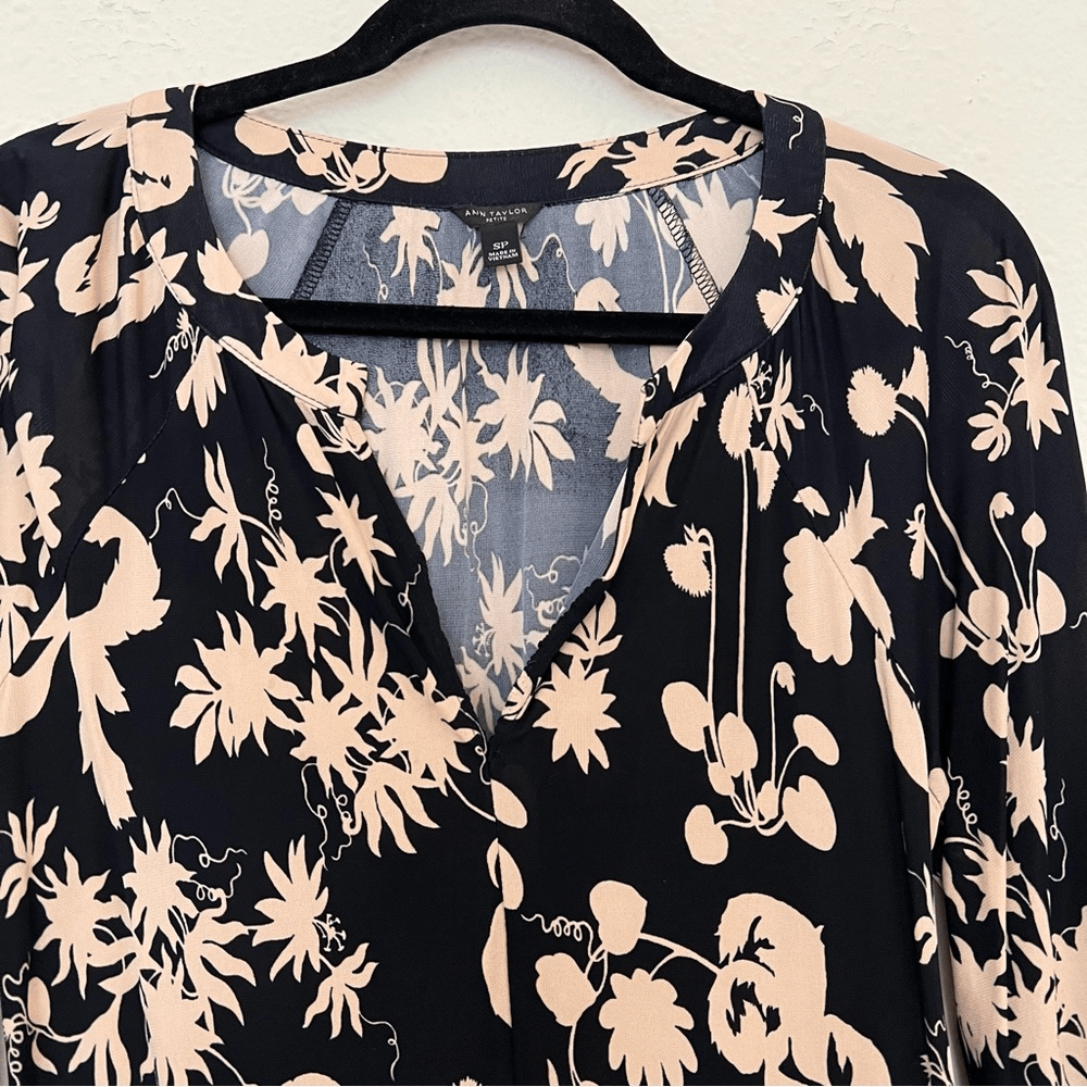 Ann Taylor Black Tan Floral Print Stretchy  Long Sleeve Blouse Top Size SP
