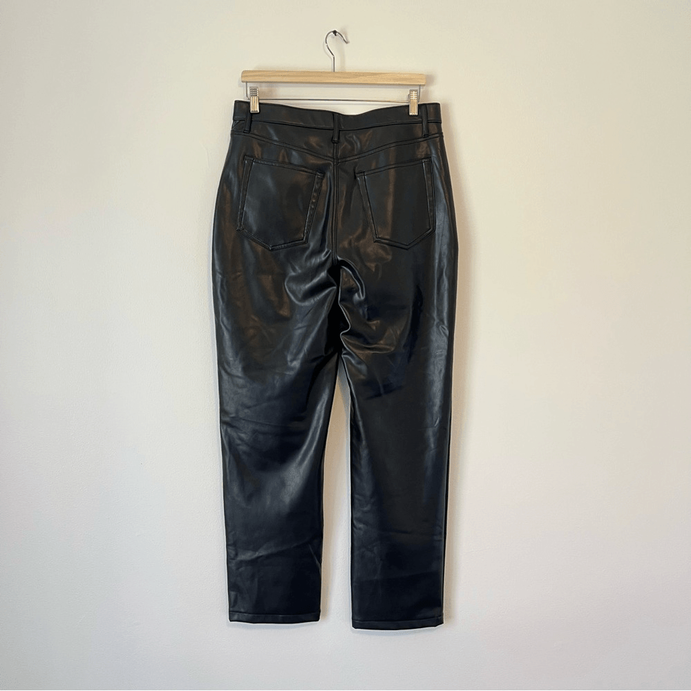 Abercrombie & Fitch 90s Straight Ultra High Rise Vegan Leather Pants Black 31/12