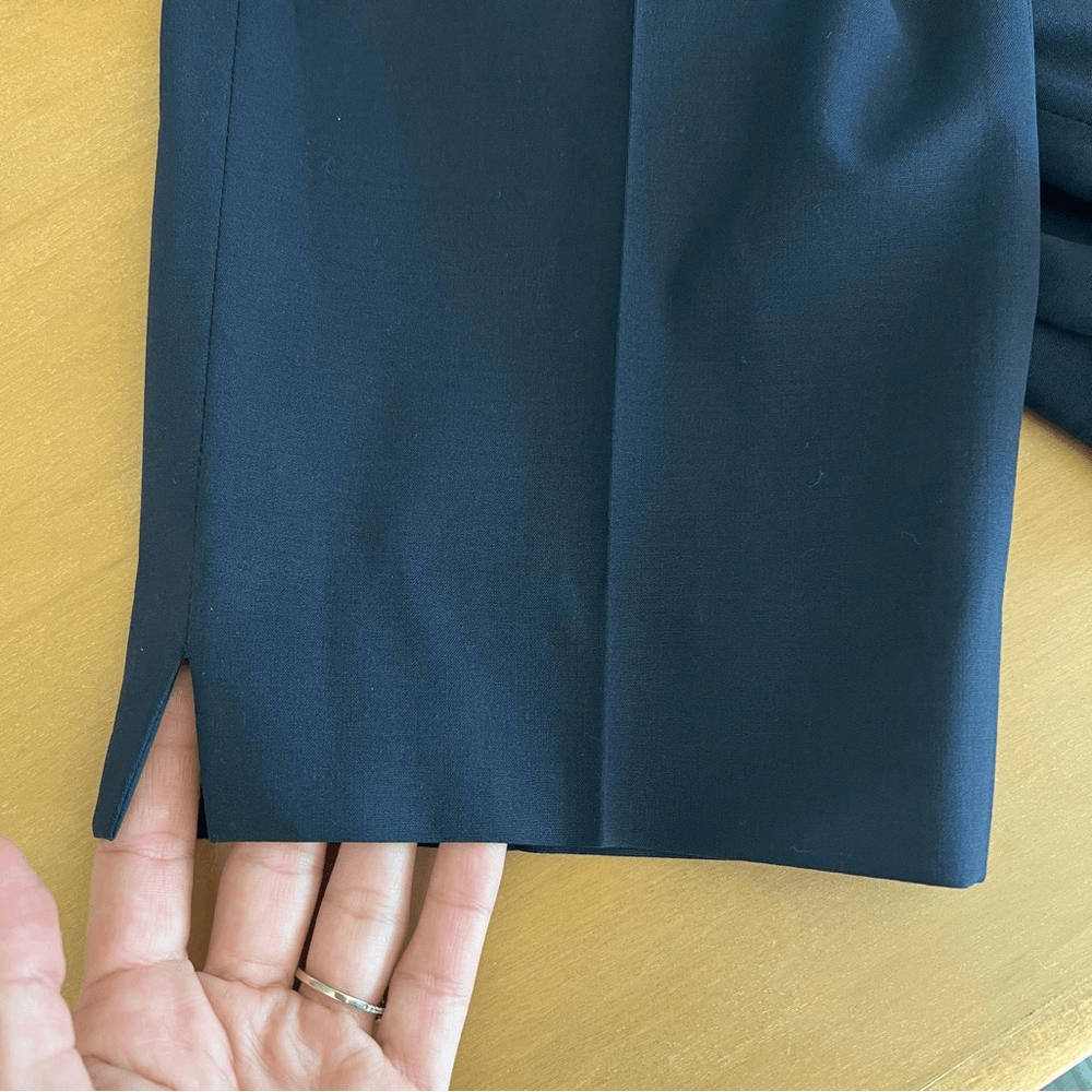 Lafayette 148 New York Irving Trousers Wool Dress Pants in Navy Blue Size 10