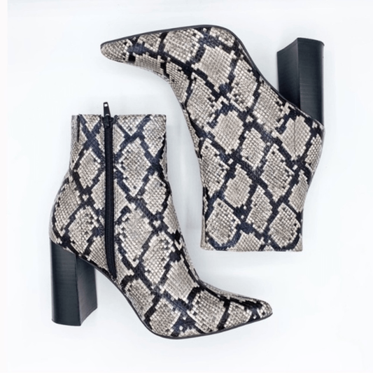Jeffrey Campbell Raven Snake Print Heel Booties Size 8,5 M