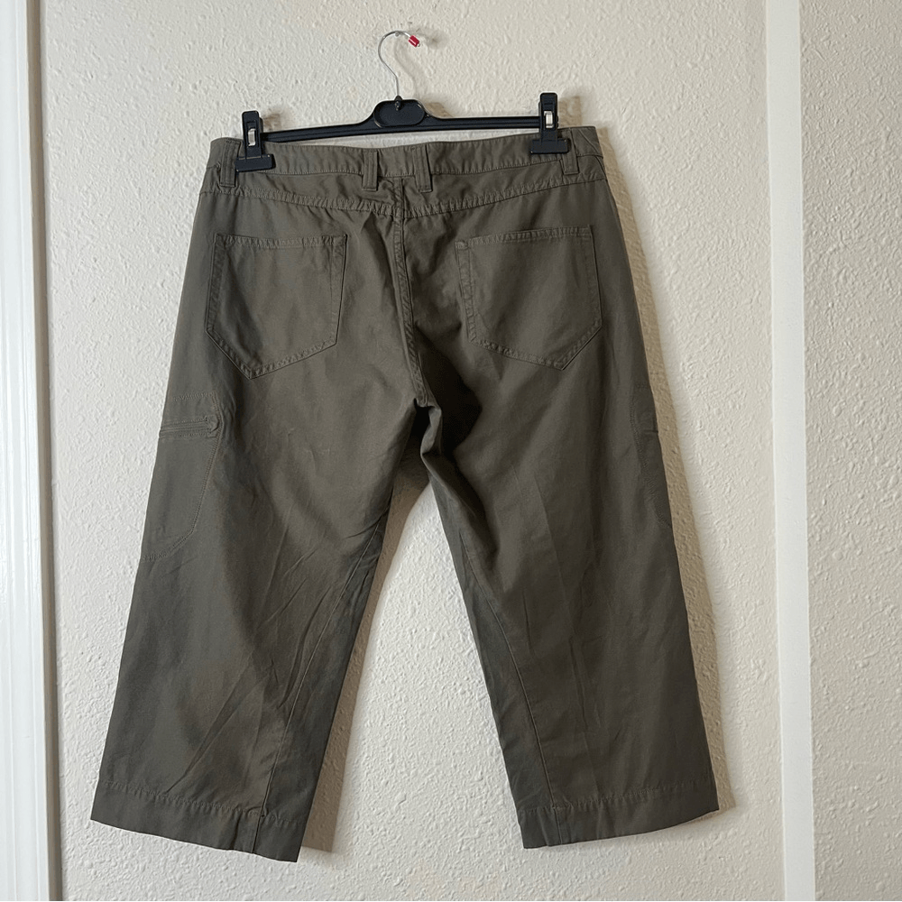ARCTERYX Womens Cropped Cargo Capri Pants in Green Size 14 Outdoor Hiking
