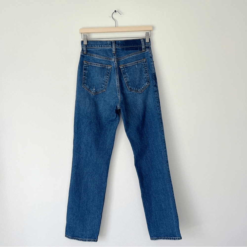 Abercrombie & Fitch Ultra High Rise The Ankle Straight Jeans 26 / 2L Medium Wash