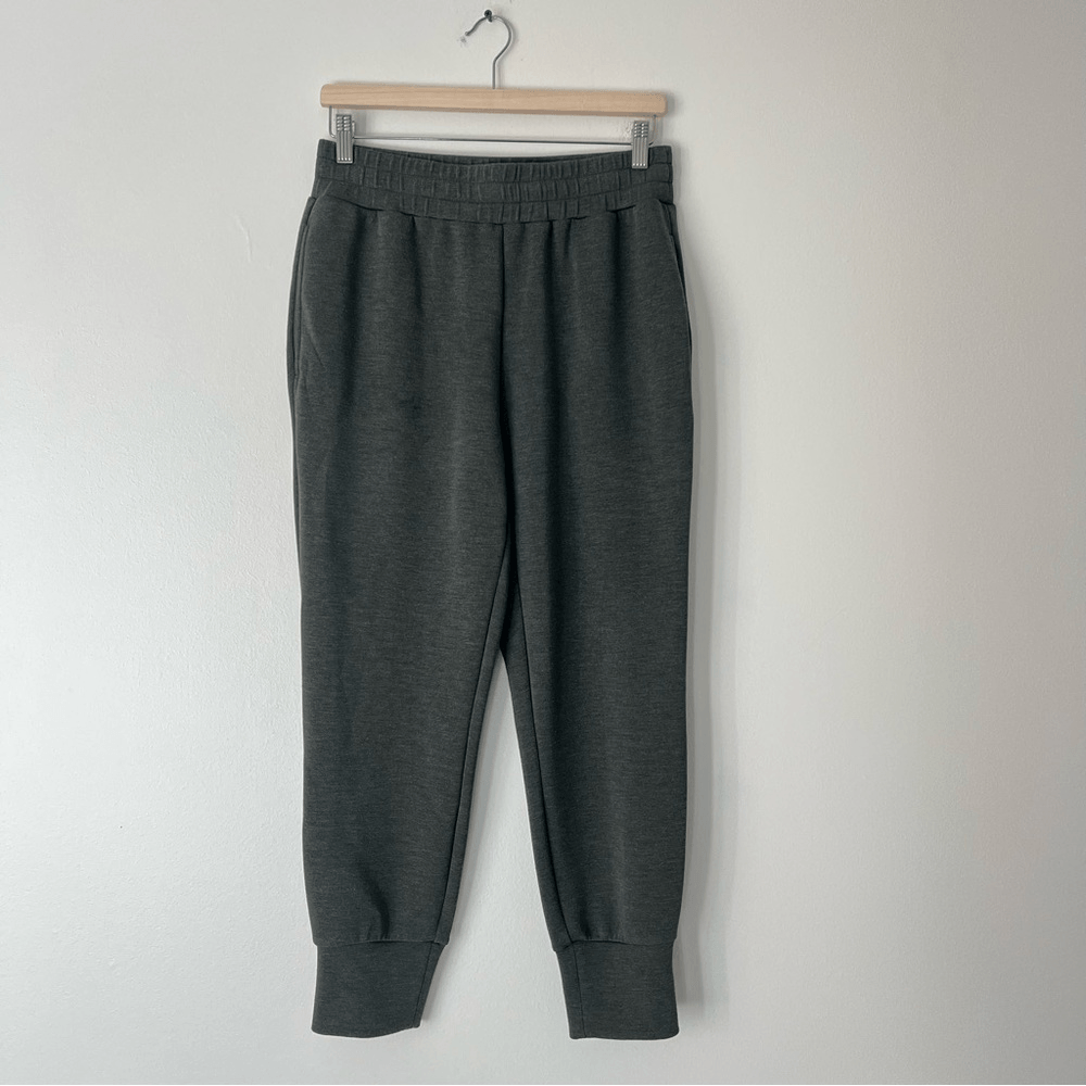 Varley The Slim Jogger Pants Double Soft in Green Size Medium