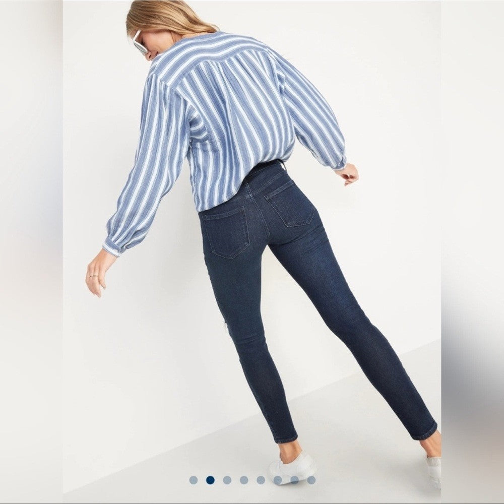 Old Navy Mid-Rise Rockstar Super-Skinny Distressed Dark Wash Jeans NEW Size 4