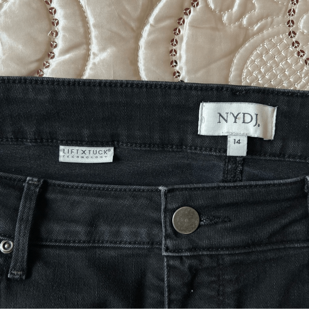 NYDJ Lift Tuck Tech Slim Straight Jeans in Black Size 14