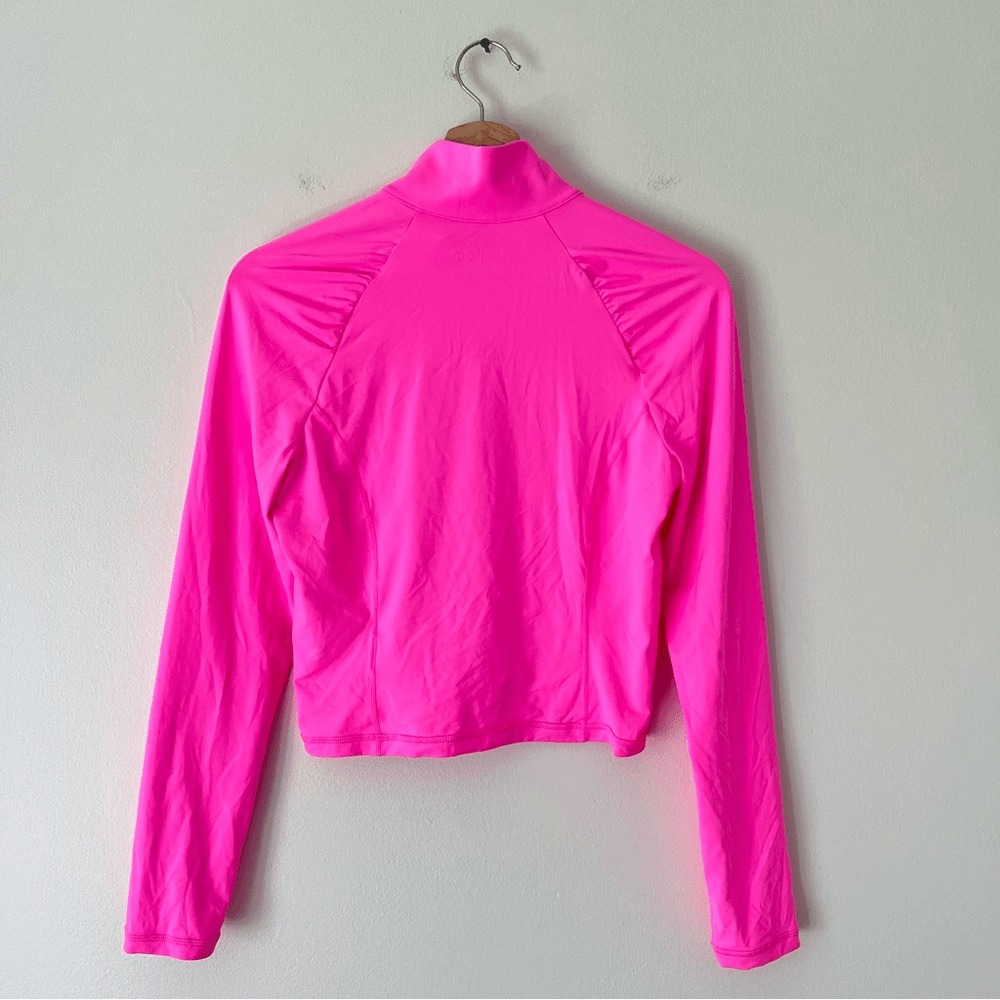 Lilly Pulitzer Luxletic Justine Top Half Zip Cropped Size M UPF 50+ Long Sleeve