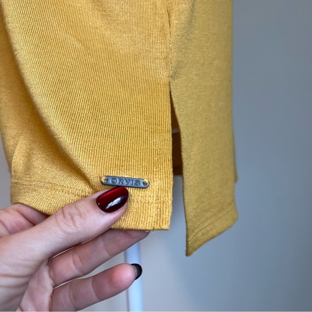 Orvis Women's Short Sleeve V-Neck Tunic Knit Top Size Medium Yellow