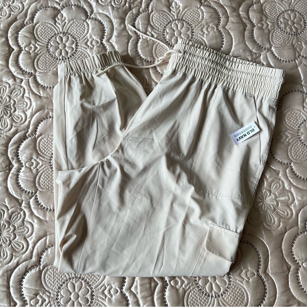 Old Navy High-Waisted StretchTech Cargo Jogger Pants NEW Plus Size 2X