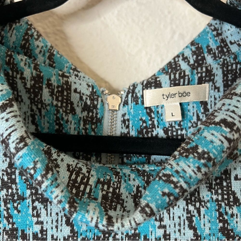 Tyler Boe Houndstooth Bell Sleeve Mini Sweater Dress Size Large