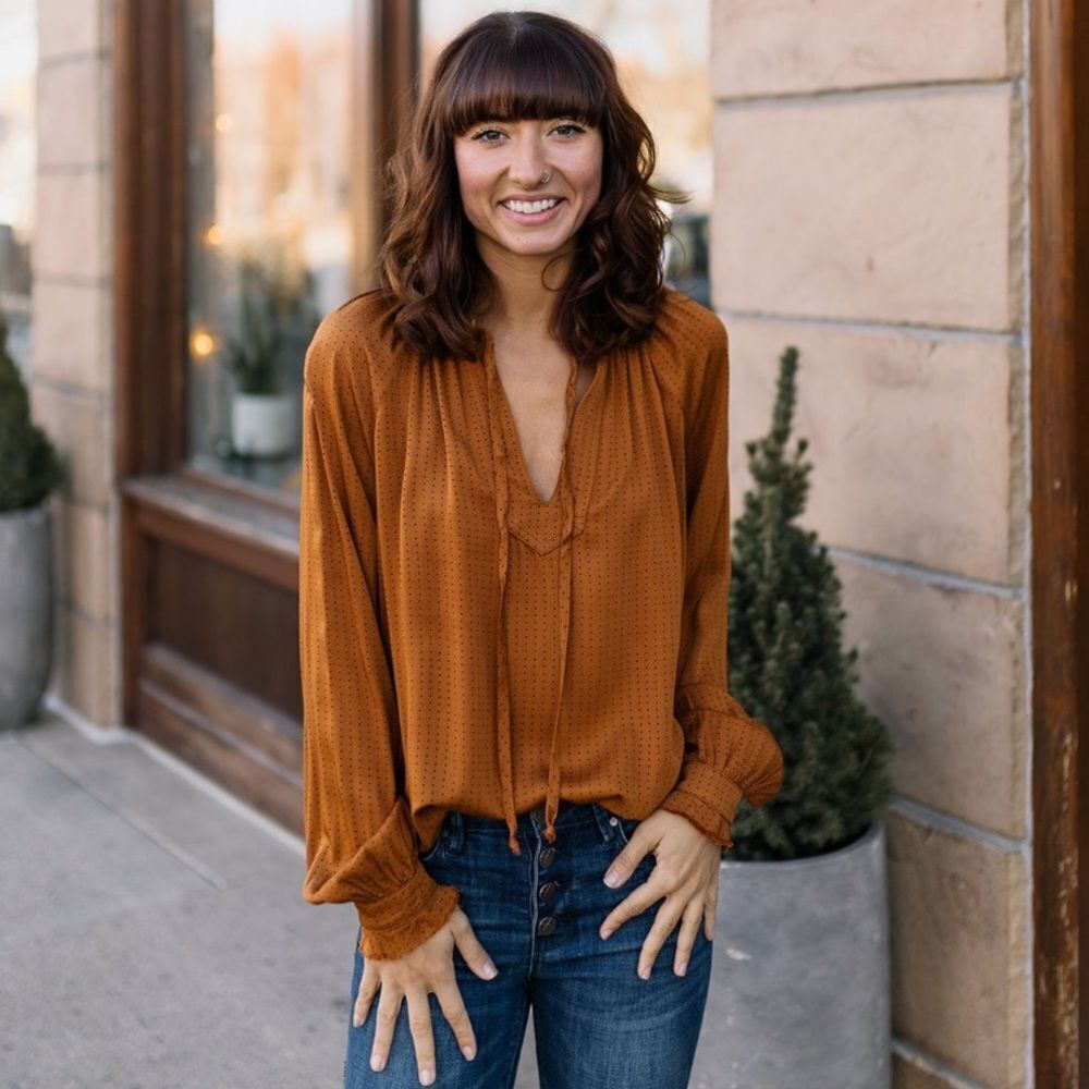Cloth & Stone Ruffle Long Sleeve Blouse Size Small Dotted