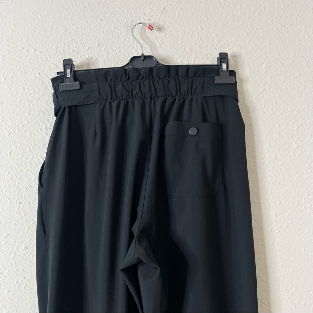 Athleta Skyline II Pants in Black Paperbag Style Size 8