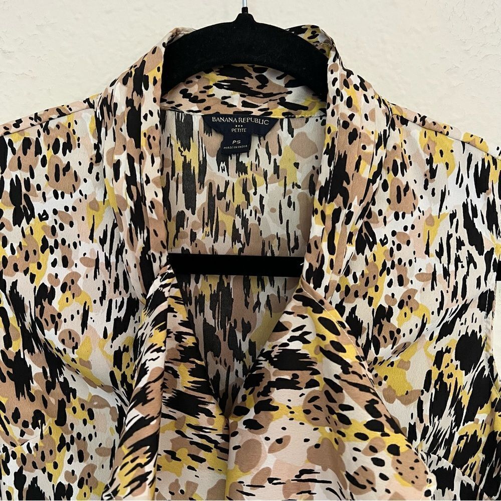 Banana Republic Neutral Animal Print Ruffle Sleeveless Tank Blouse Top Size SP