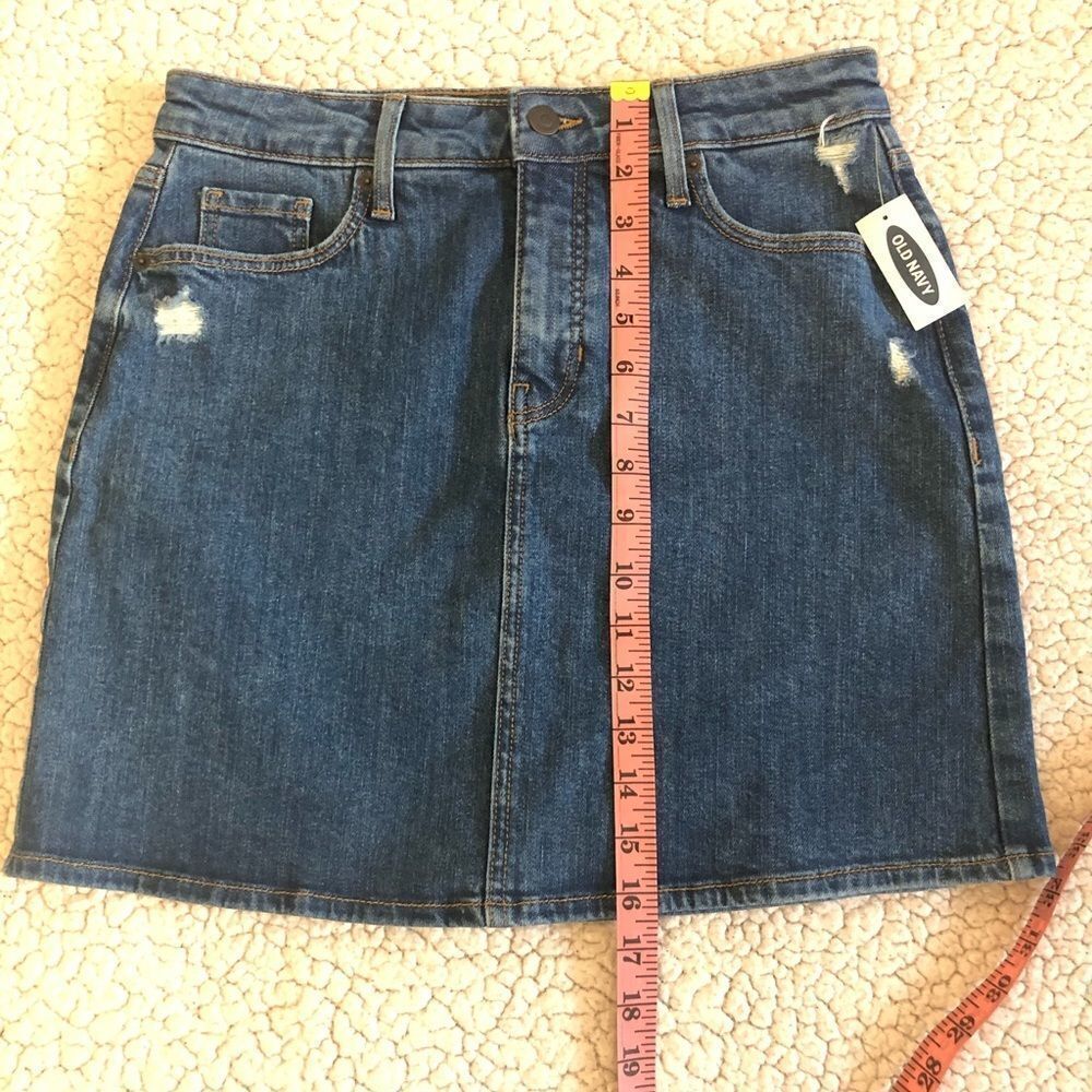 Old Navy Women’s High Waisted Distressed Jean Skirt Size 4