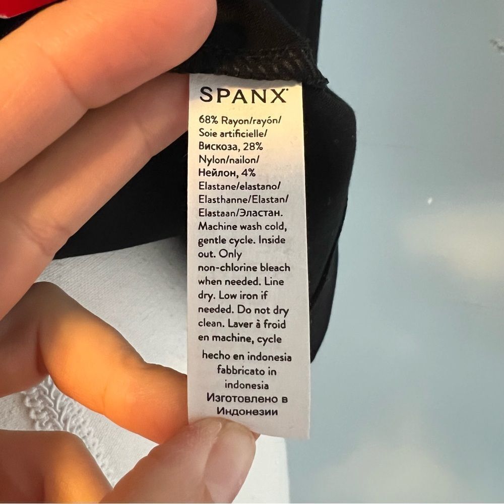 Spanx The Perfect Funnel Top NEW Classic Black Size Large