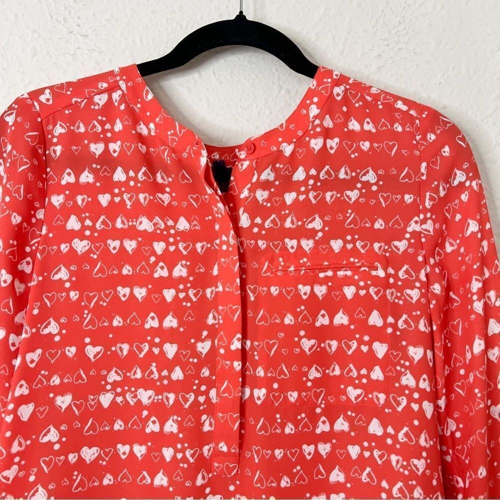 NYDJ Heart Prrinted Half Placket 3/4 Sleeve Blouse Size XS