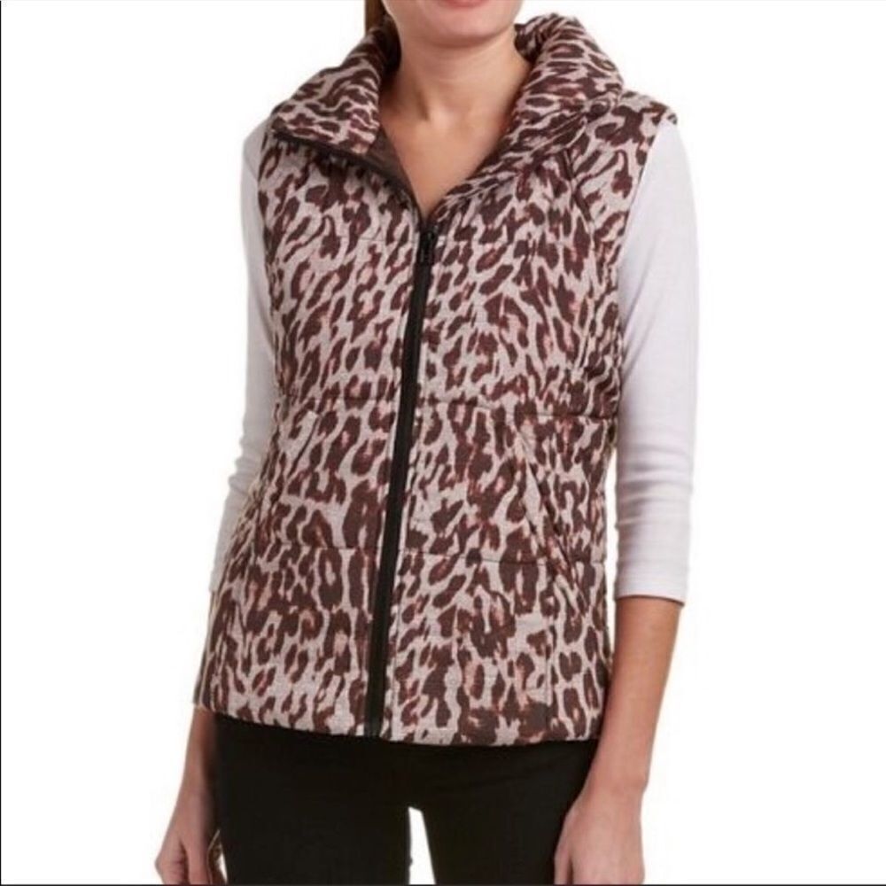 CAbi Juliet Leopard Animal Print Puffer Vest Size Small Mobwife