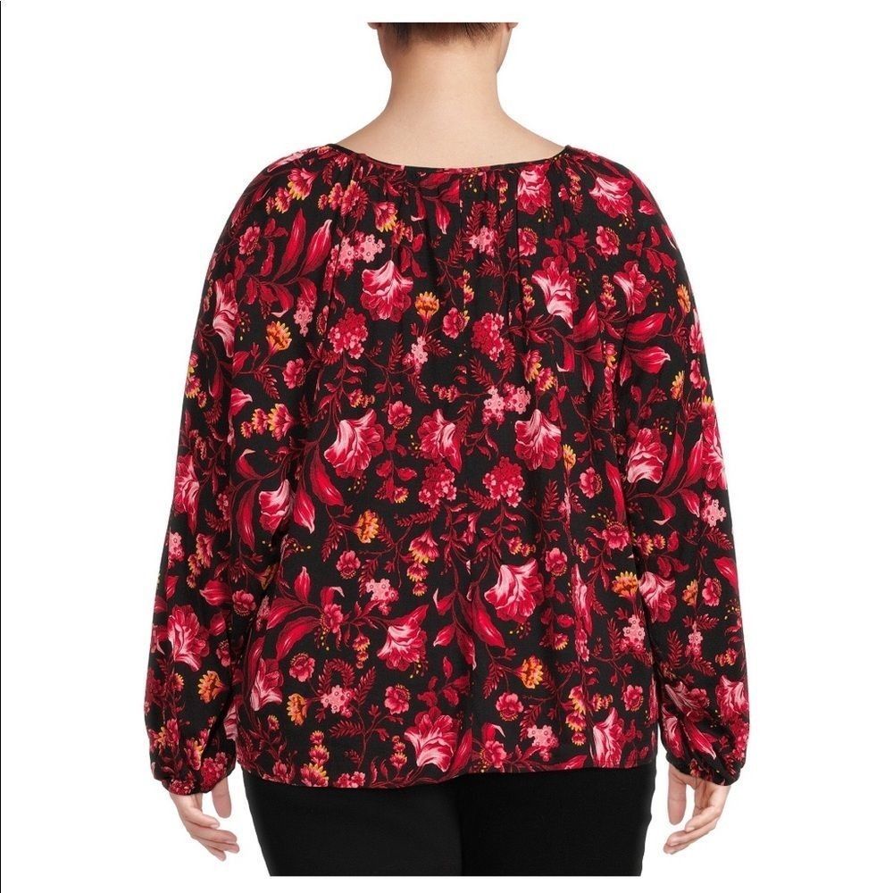 Terra & Sky Women’s Plus Size Floral Peasant Top with Long Sleeves