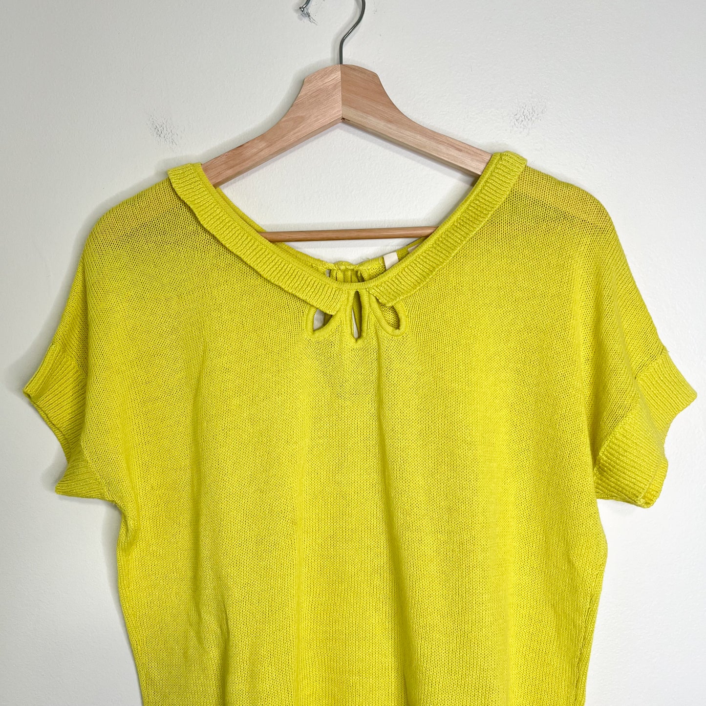 Anthropologie Moth Cutout Addie Sweater Tee Top Size Medium Yellow Cotton Linen